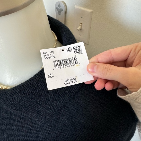 American Eagle NWT Striped Pullover Size Small - Picture 3 of 6